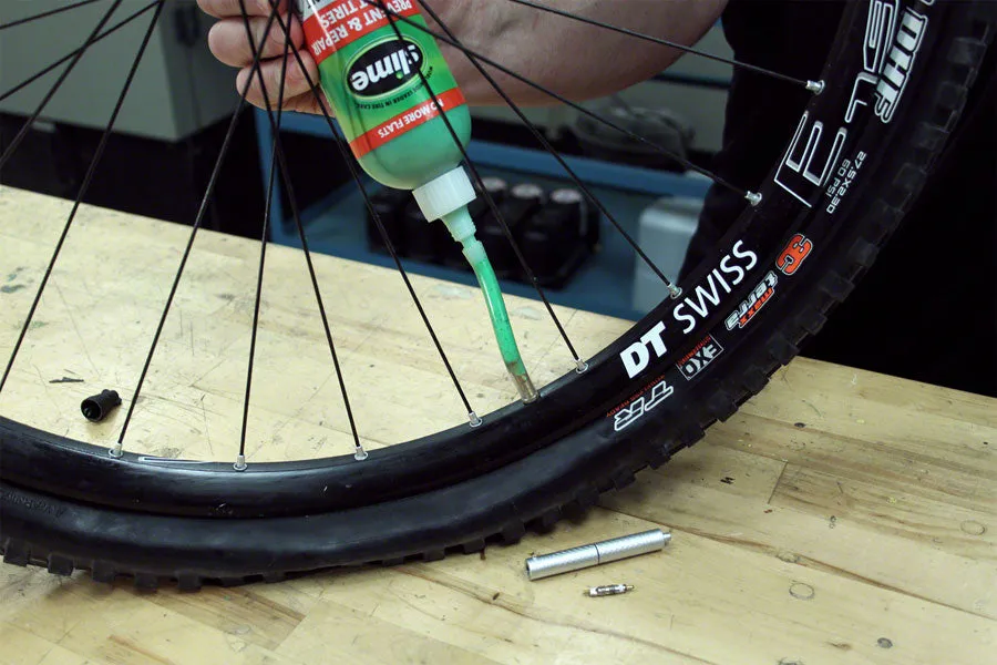 8 oz Tubeless Bike Tire Sealant