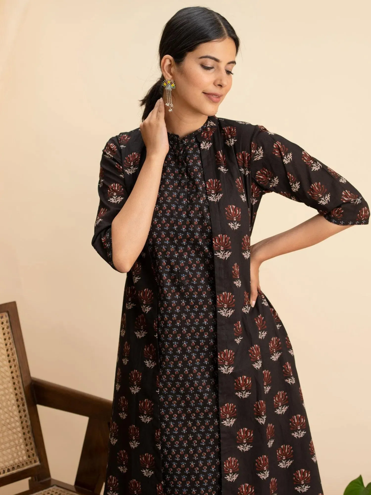 Black Printed Cotton Straight Kurta With Shrug