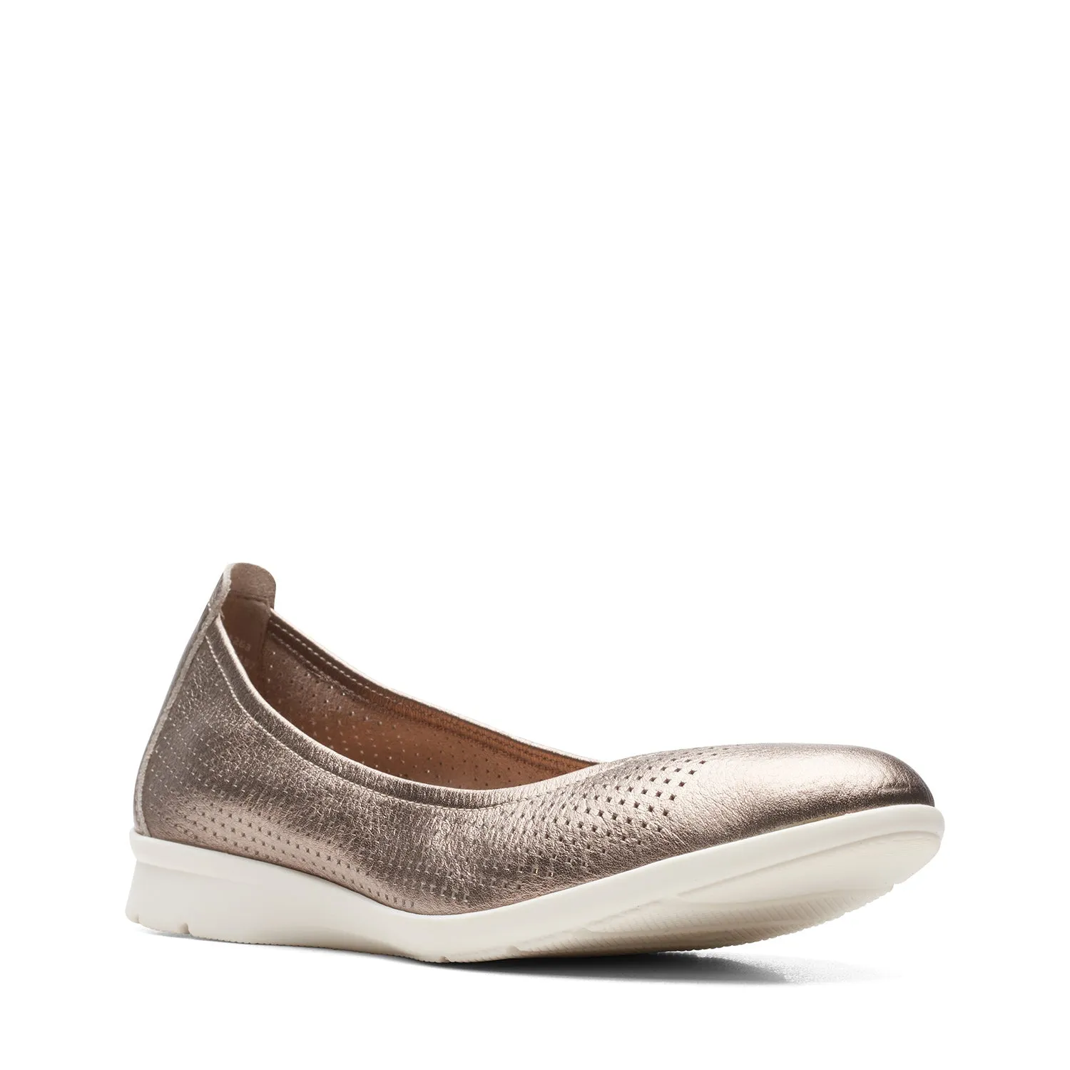 Clarks Jenette Ease Shoes (Standard Fit)