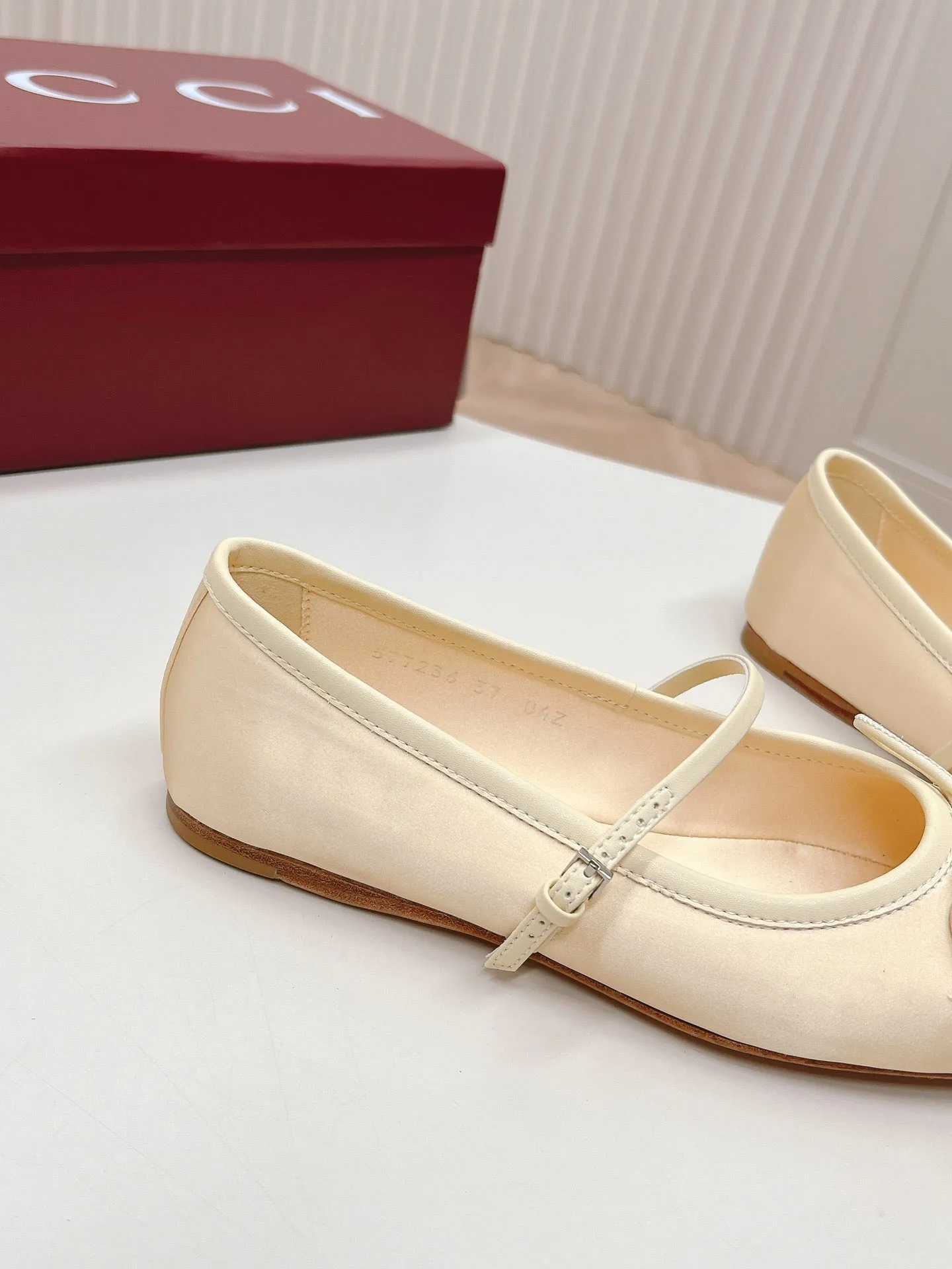 GG BALLET FLAT LIGHT CREAM SILK