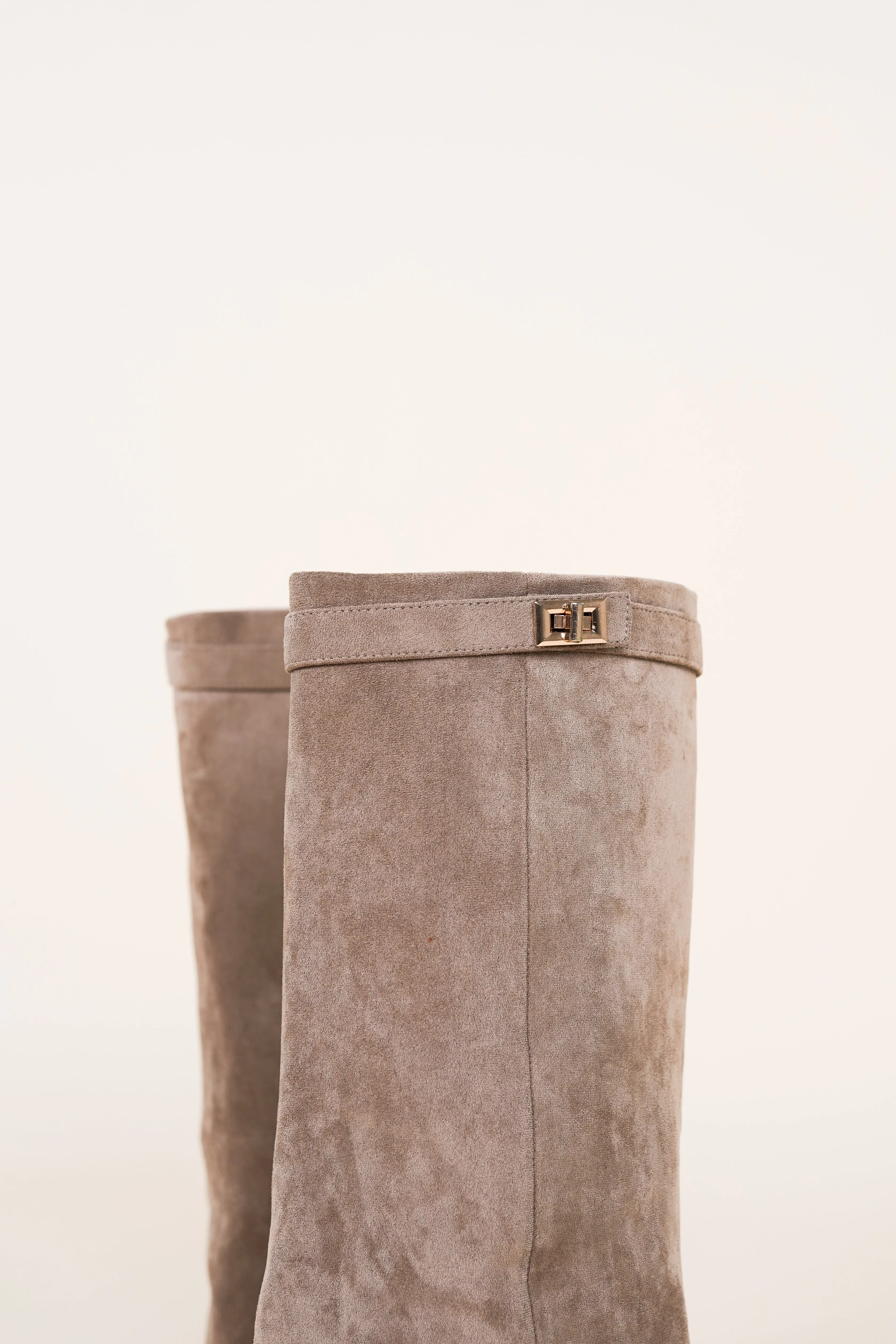 Hakken suede khaki met beenkap - Zava