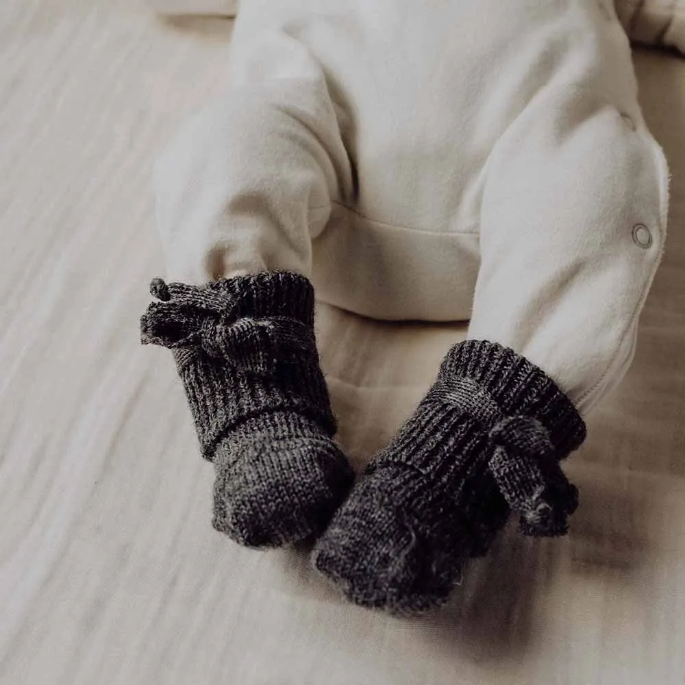 Newborn socks - 100% Organic wool - Dark grey