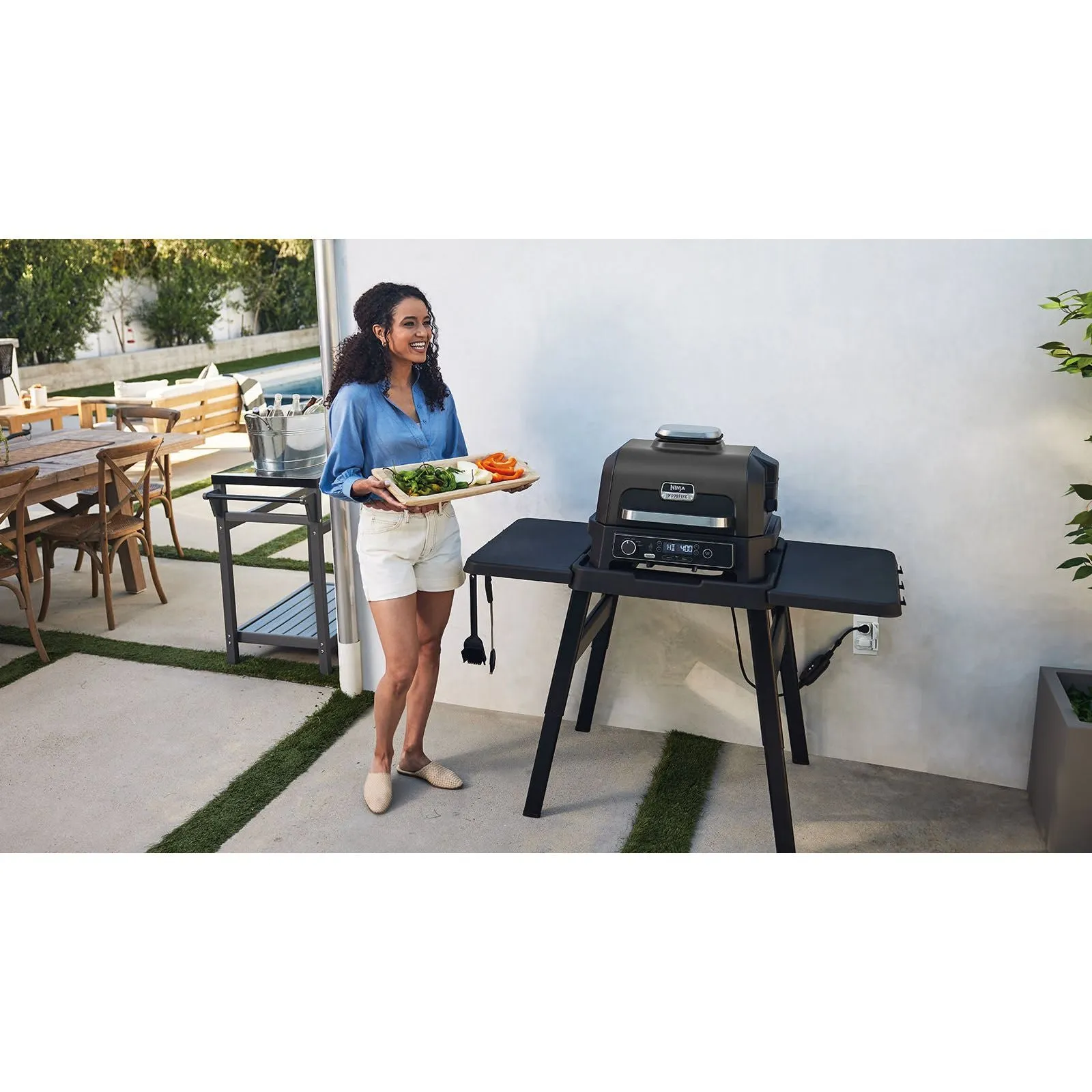 Ninja Woodfire Pro XL Outdoor Electric BBQ Grill & Smoker - Black & Grey | OG850UK