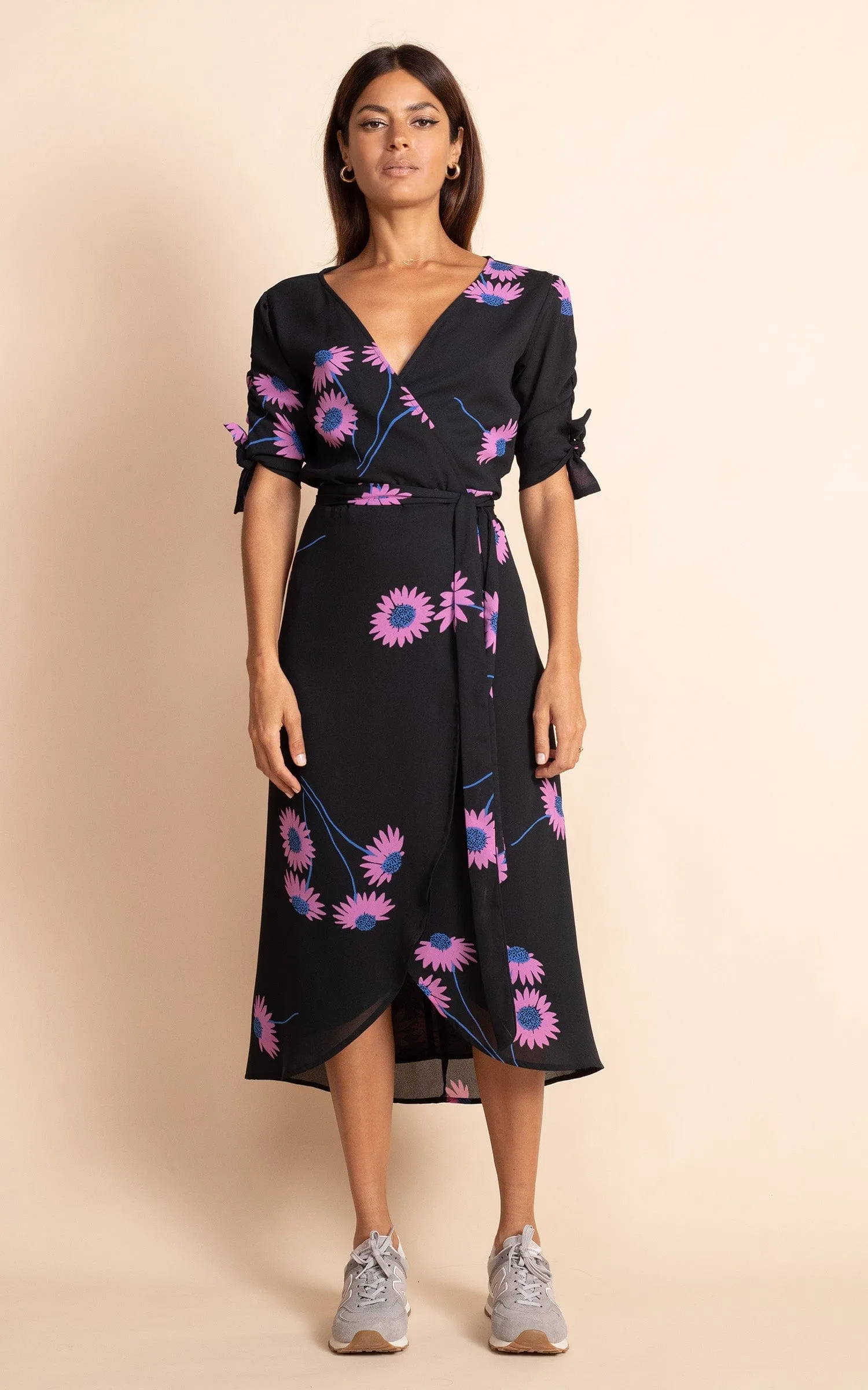 Olivera Midi Dress in Pink Daisy on Black