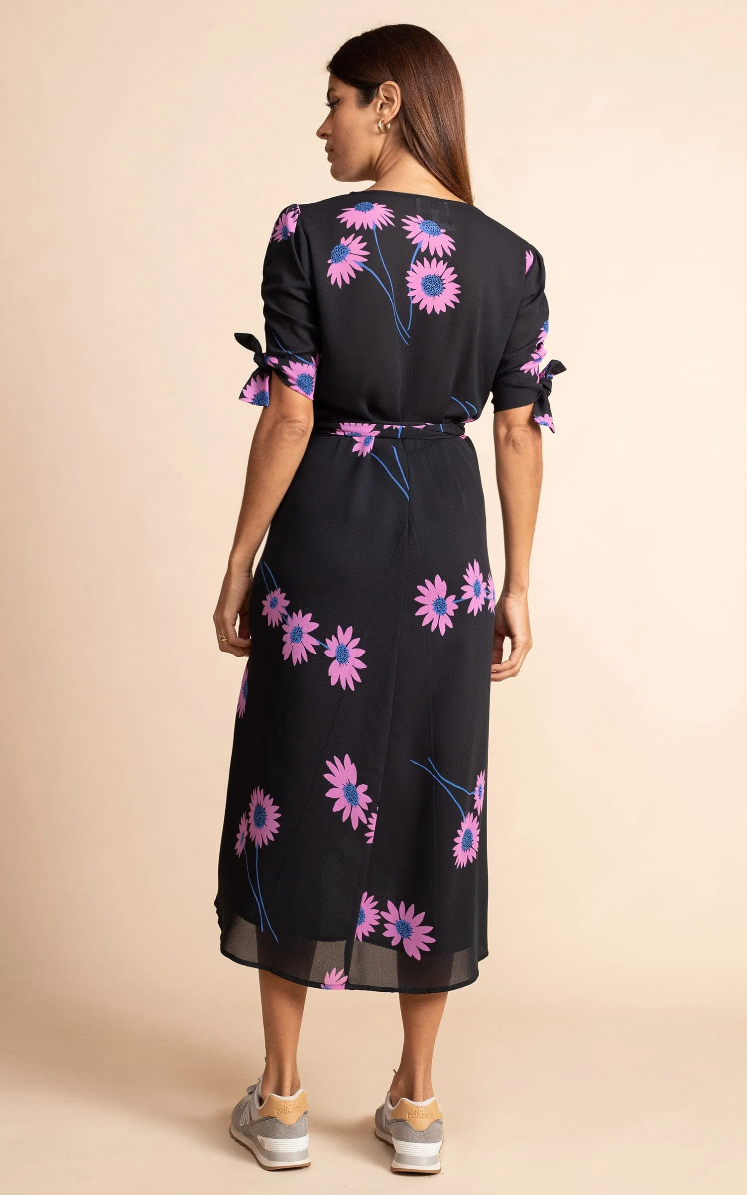 Olivera Midi Dress in Pink Daisy on Black