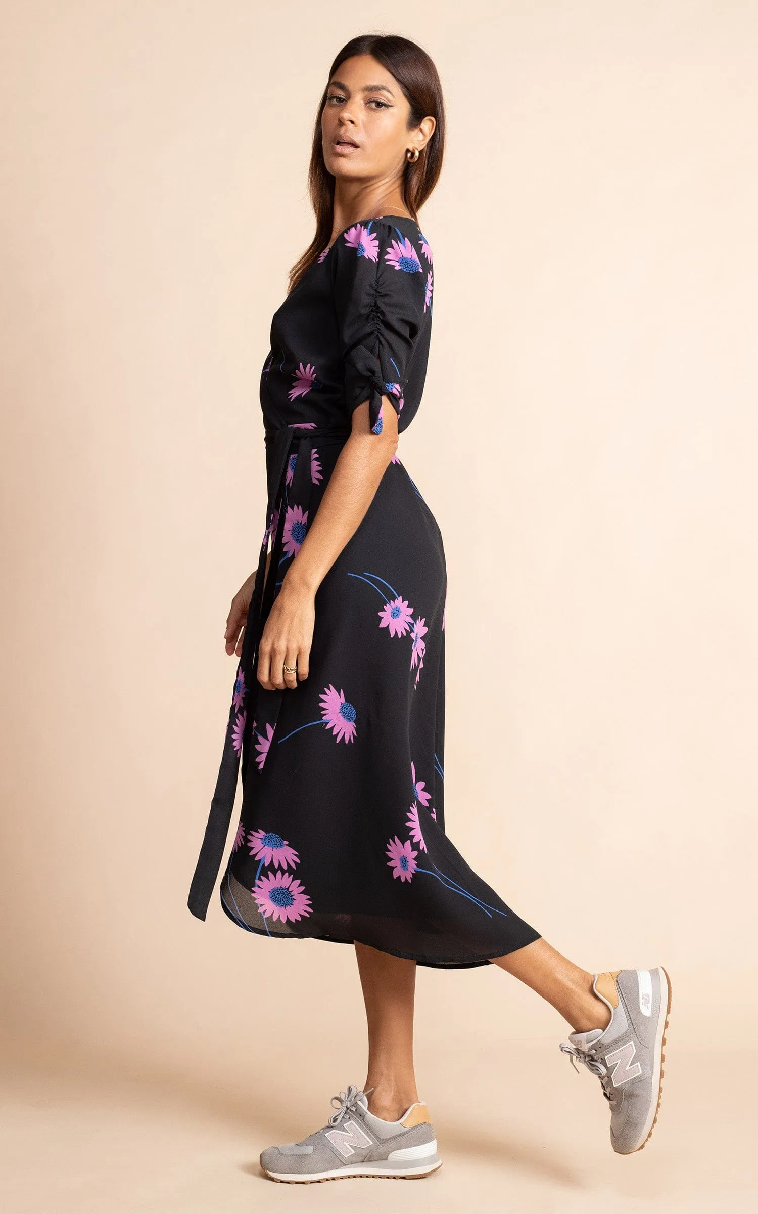 Olivera Midi Dress in Pink Daisy on Black