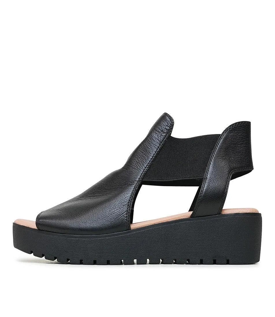 Ozie Black Leather Sandals