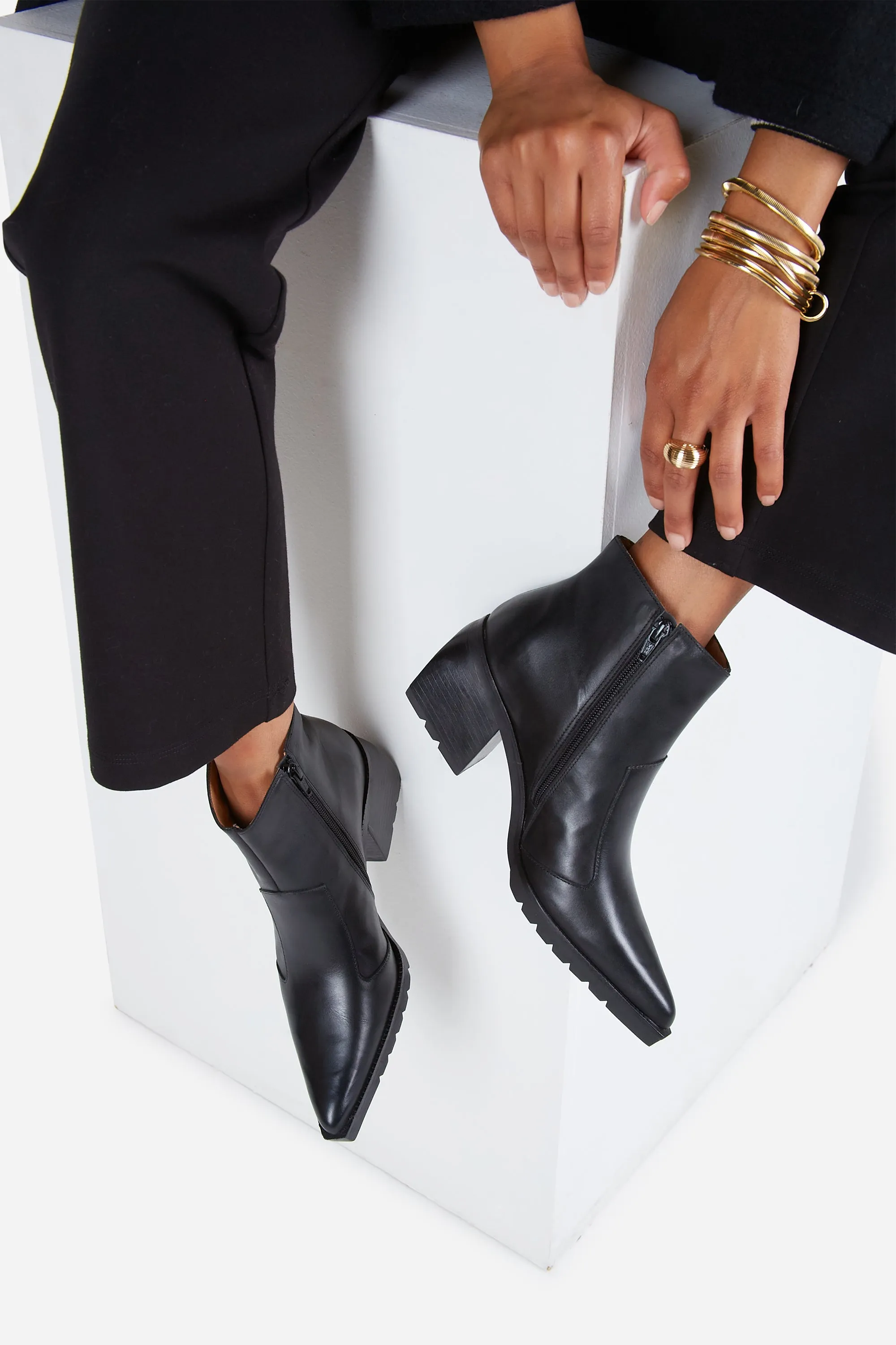 RODEO WESTERN ANKLE BOOT