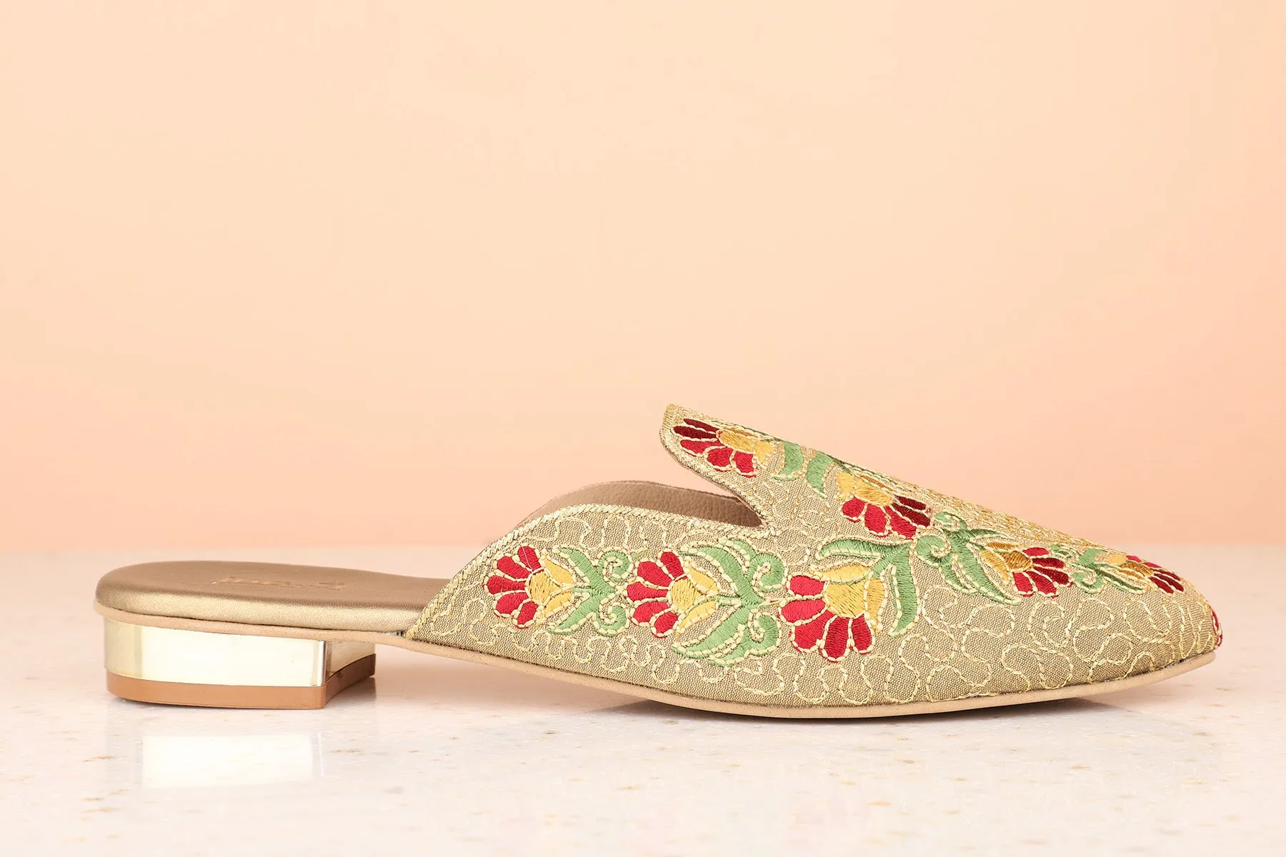 Women Antique Embroidered Ethnic Mules