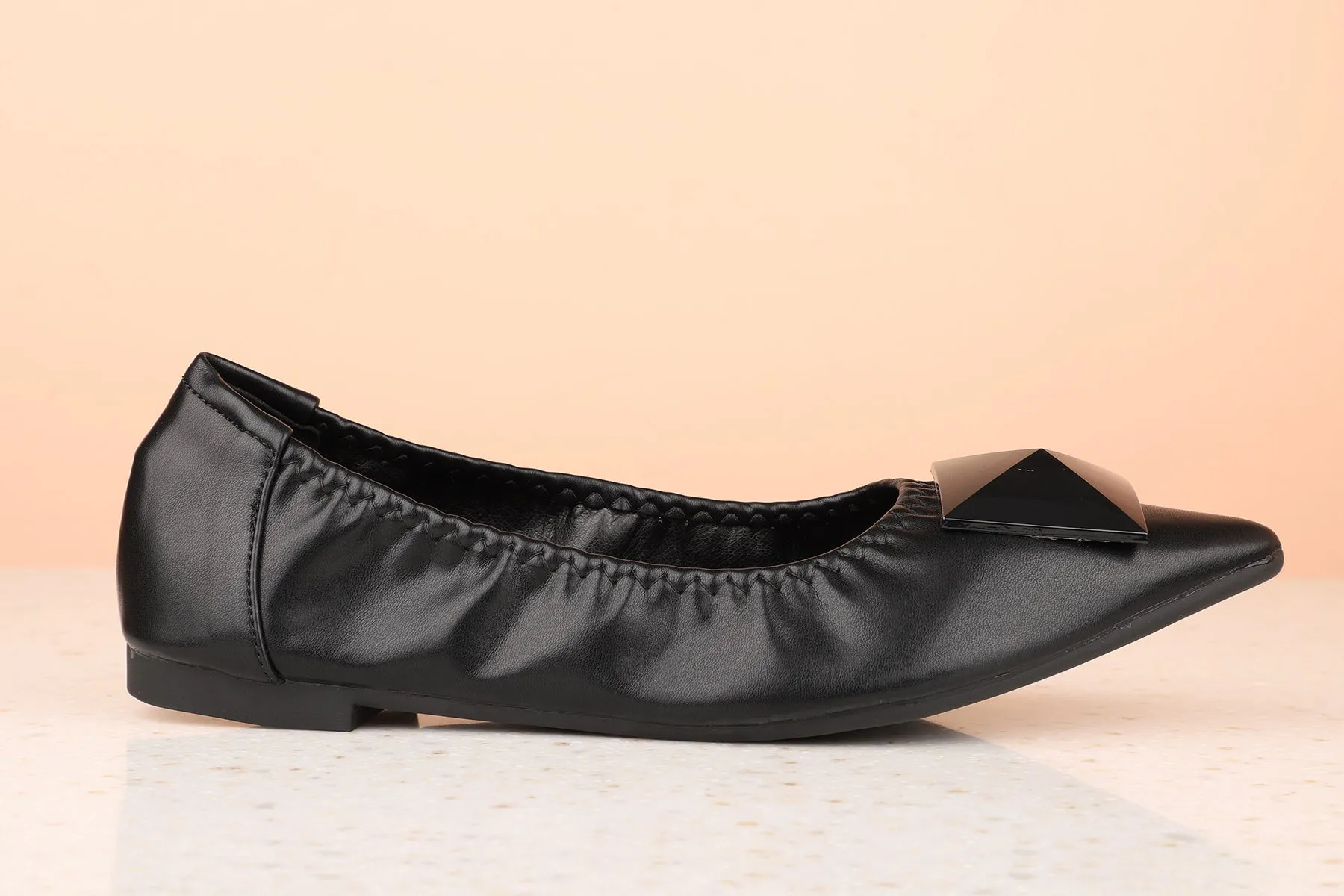 Women Black Solid Flats Ballerinas